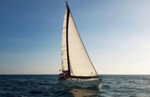 Navigazione durante la settimana in barca a vela in Sardegna del sud