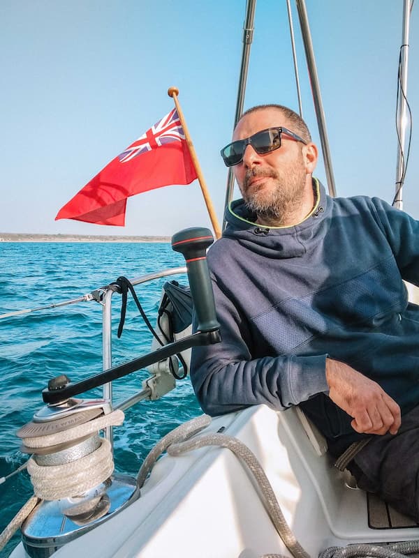 Mina Vagante Sail - Il comandante Andrea