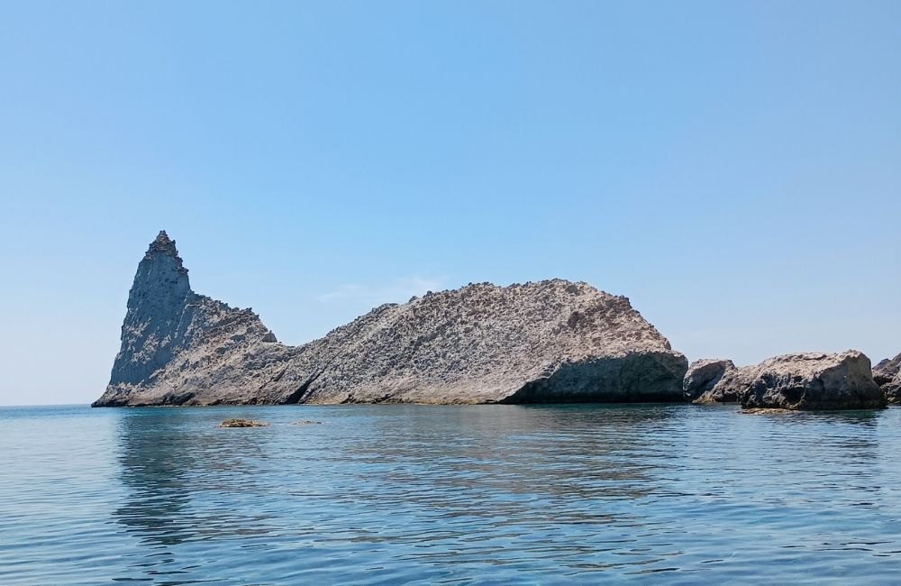 Lo scoglio Suvace, sull’isola di Palmarola